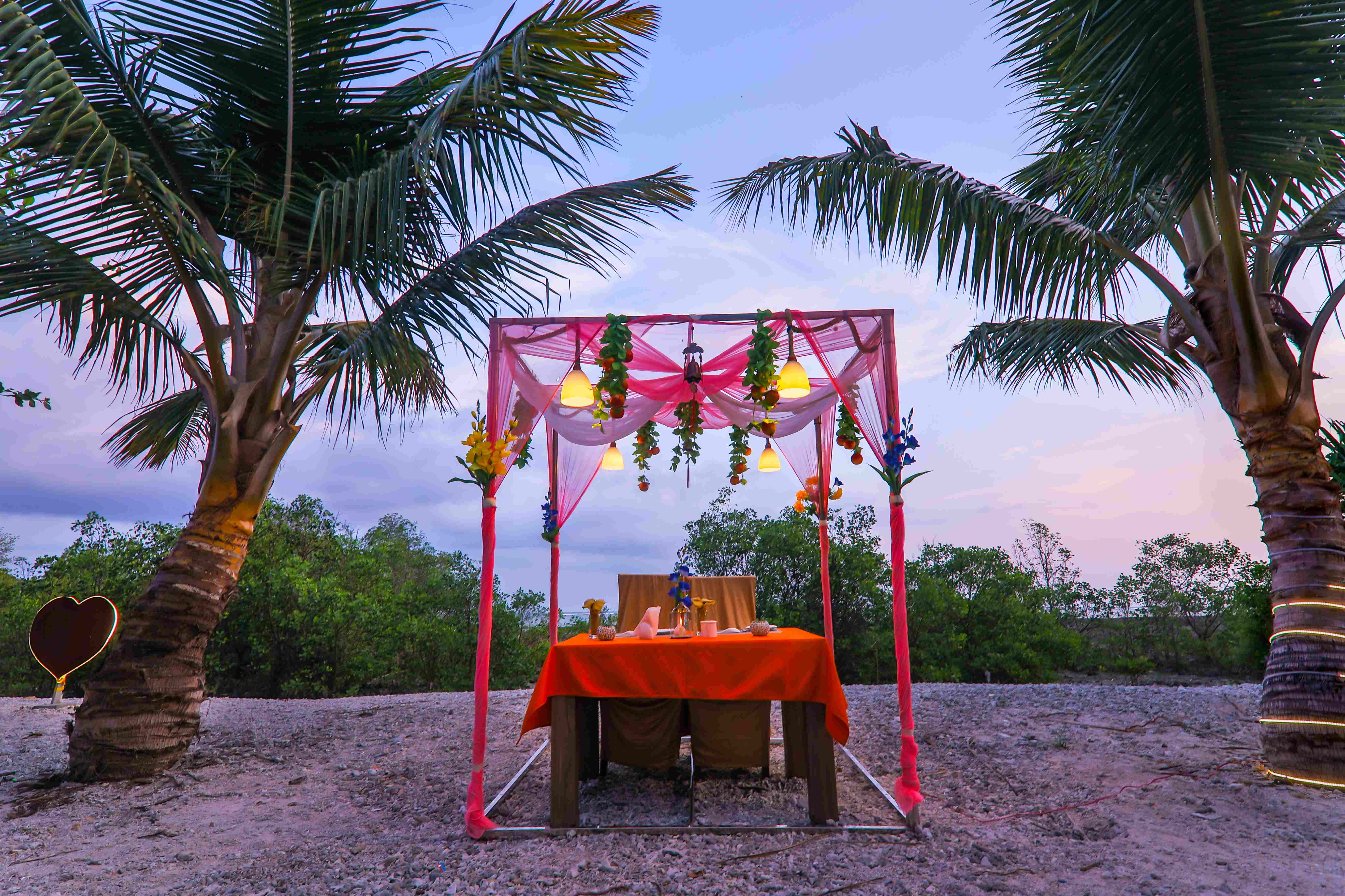 Aquays Neil - Candlelight Dinner Setup.jpg