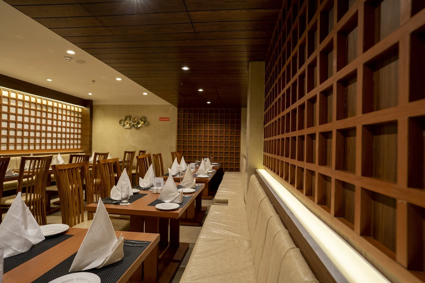 Bayleaf inn dining .webp