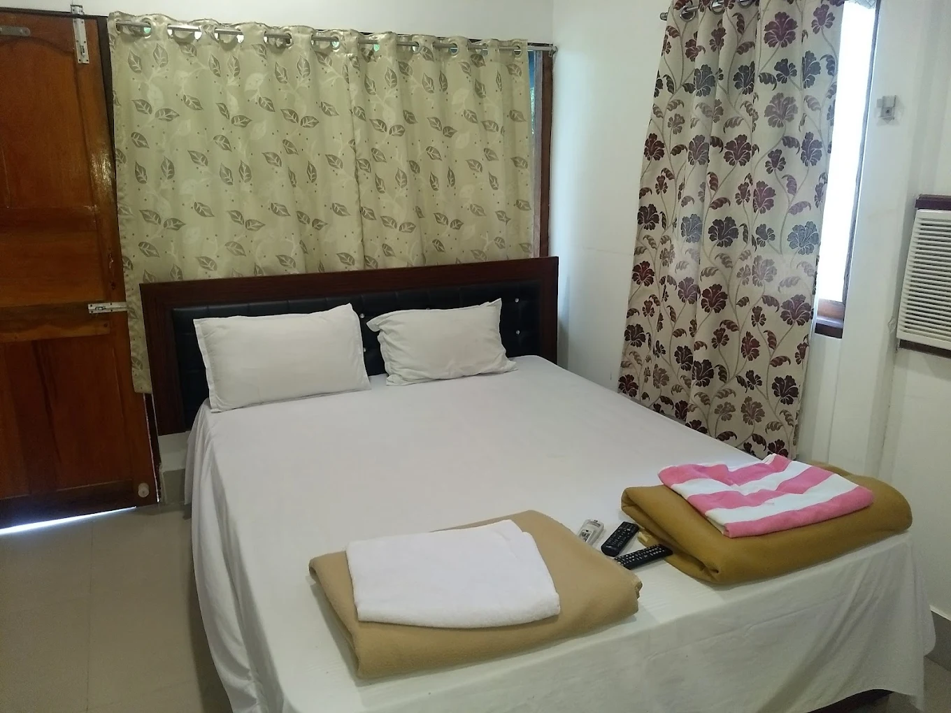 El Dorado Beach Resort  semi - deluxe room .webp