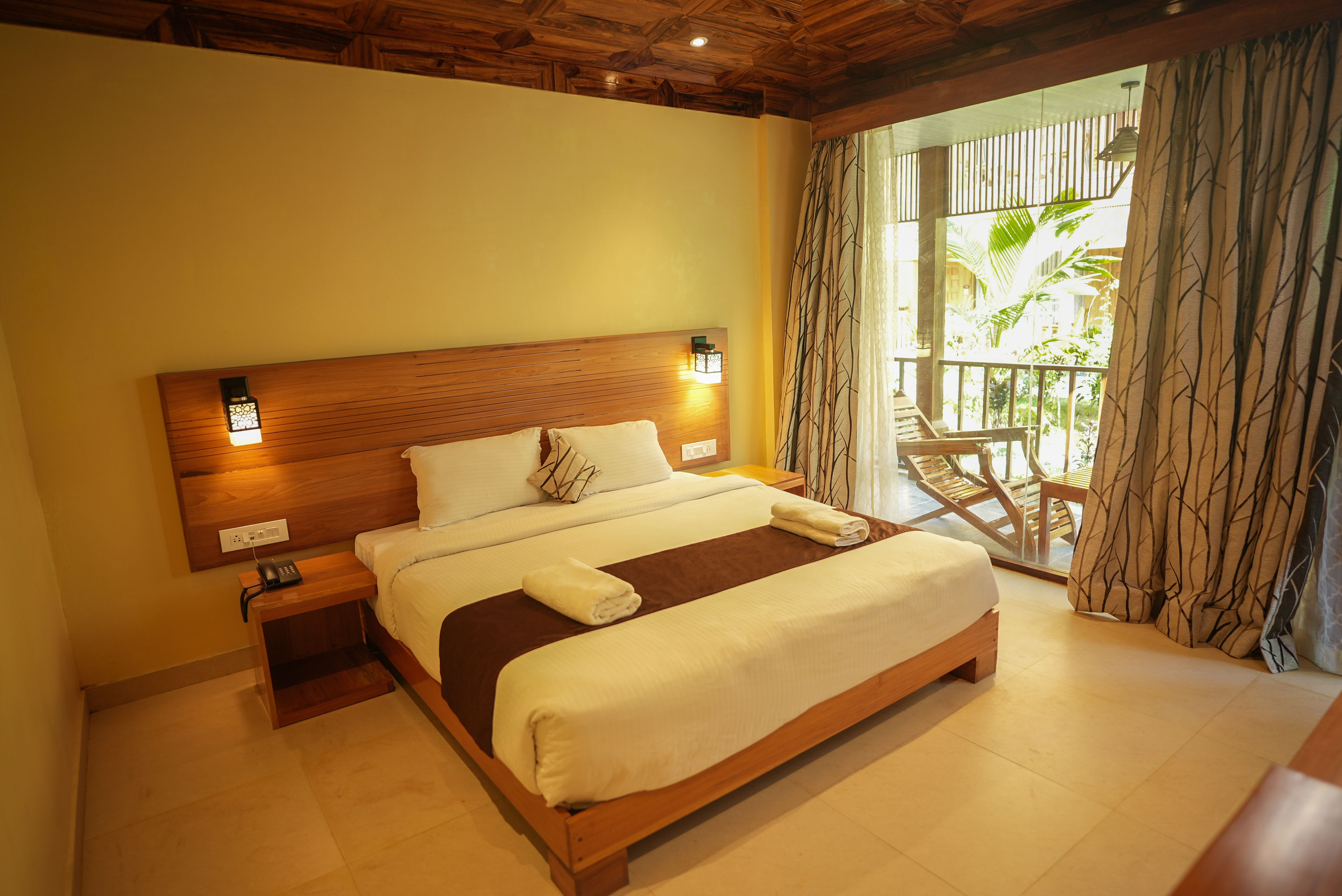HIBR - Deluxe Room.jpg