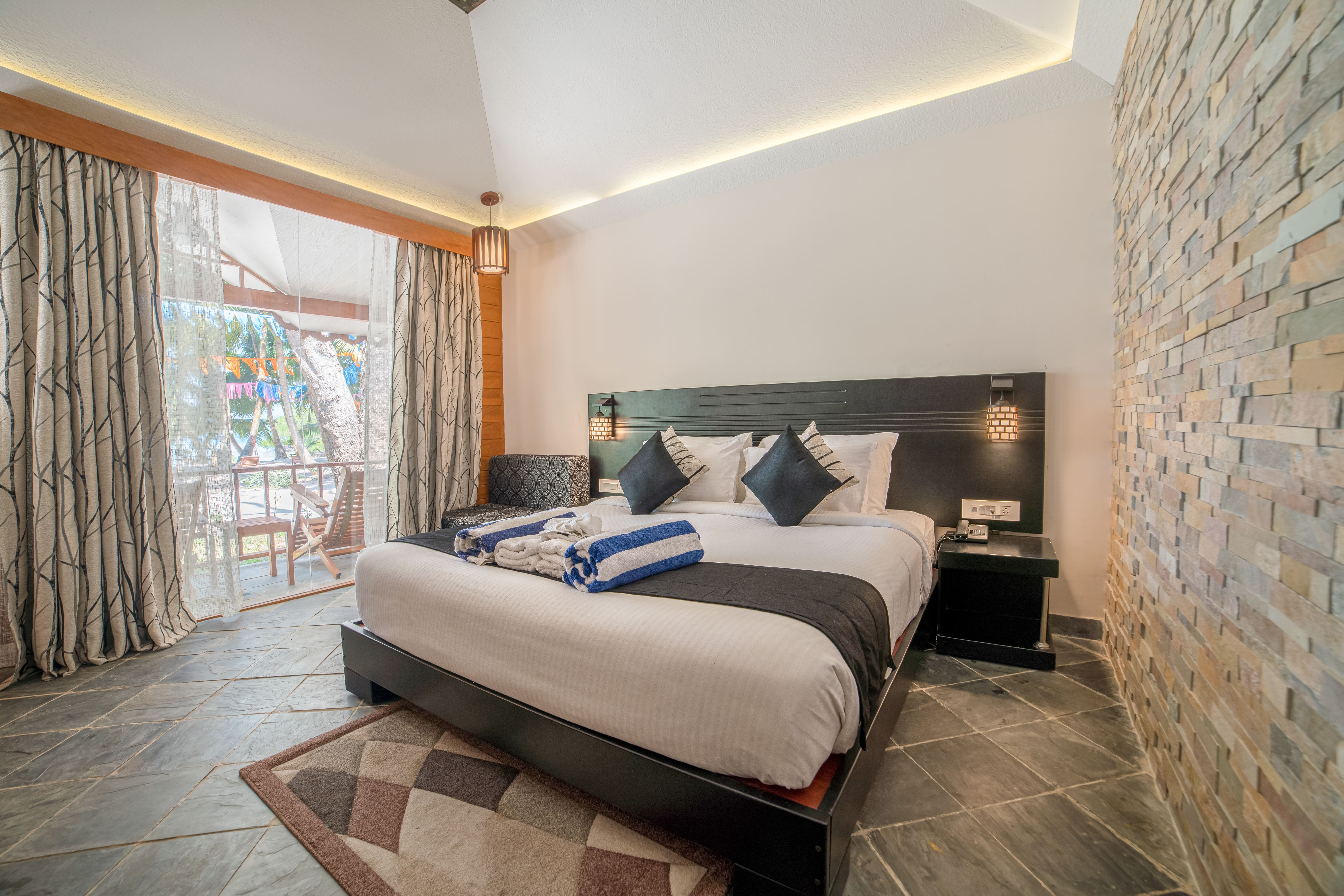 HIBR - Luxury Suite Sea Facing Cottage.jpg