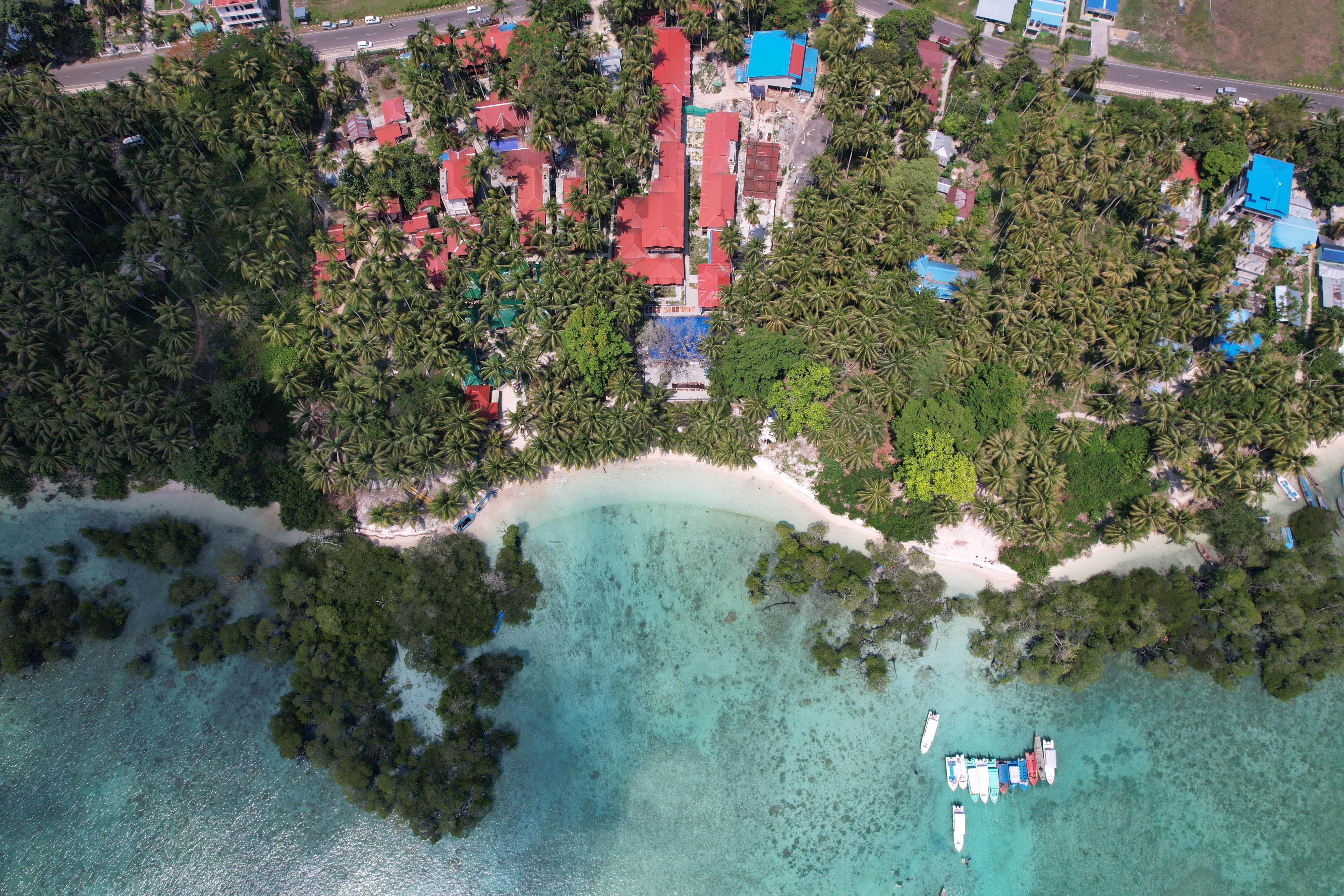 HIBR - Top View with beach side.jpg