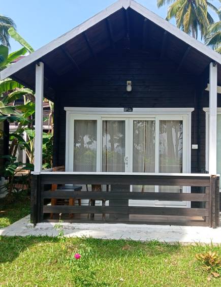 Premium Beach Cottage with Balcony & Front Sea View.jpg