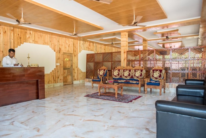 Reef Valley Resort - Reception.jpg