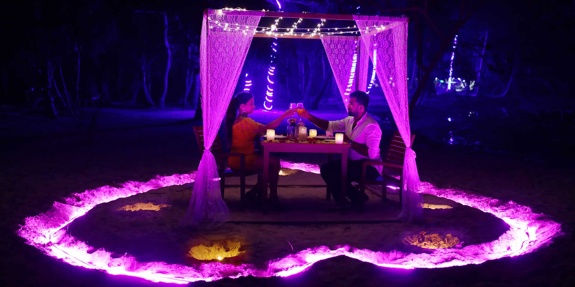 Sandyy Waves - Candlelight Dinner setup.jpg