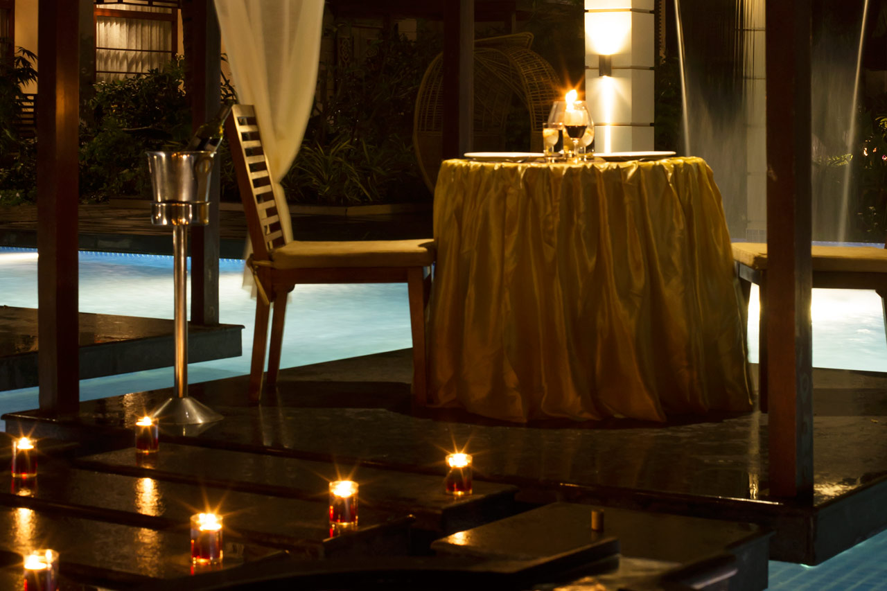 SeaShellSamssaraNeil - CandleLightDinner.jpg