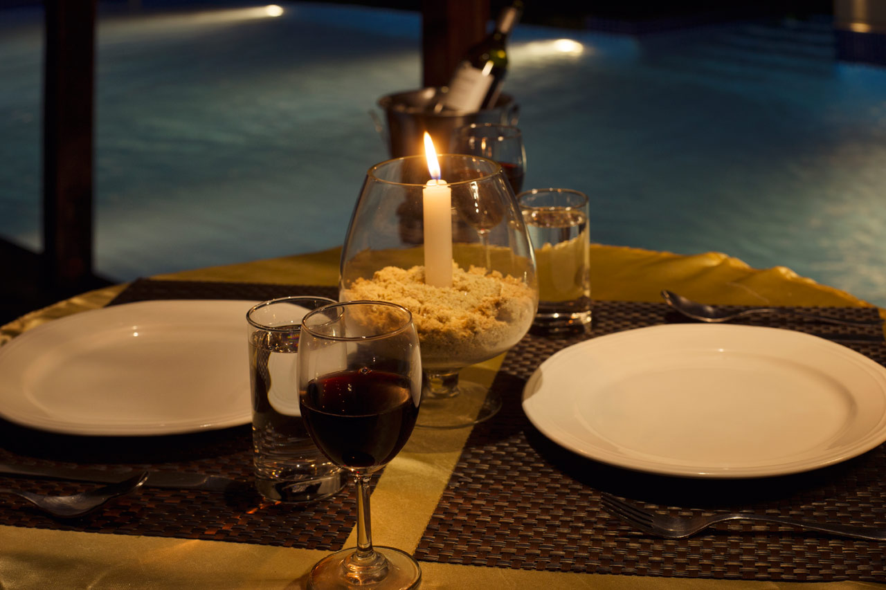 SeaShellSamssaraNeil - CandleLightDinner2.jpg