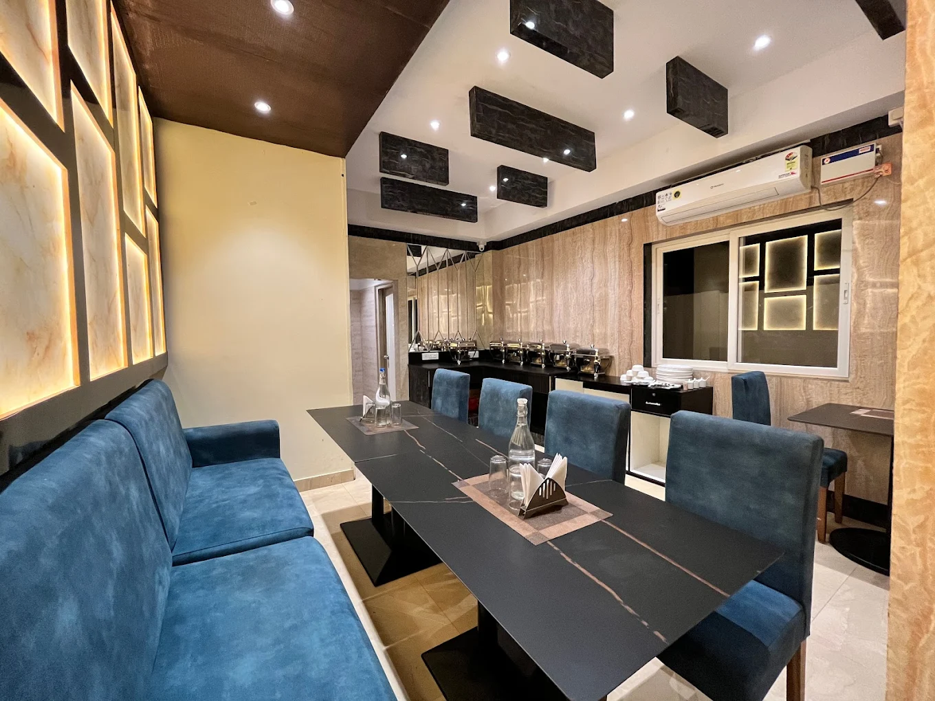 TGS DINE INN RESTAURANT .webp