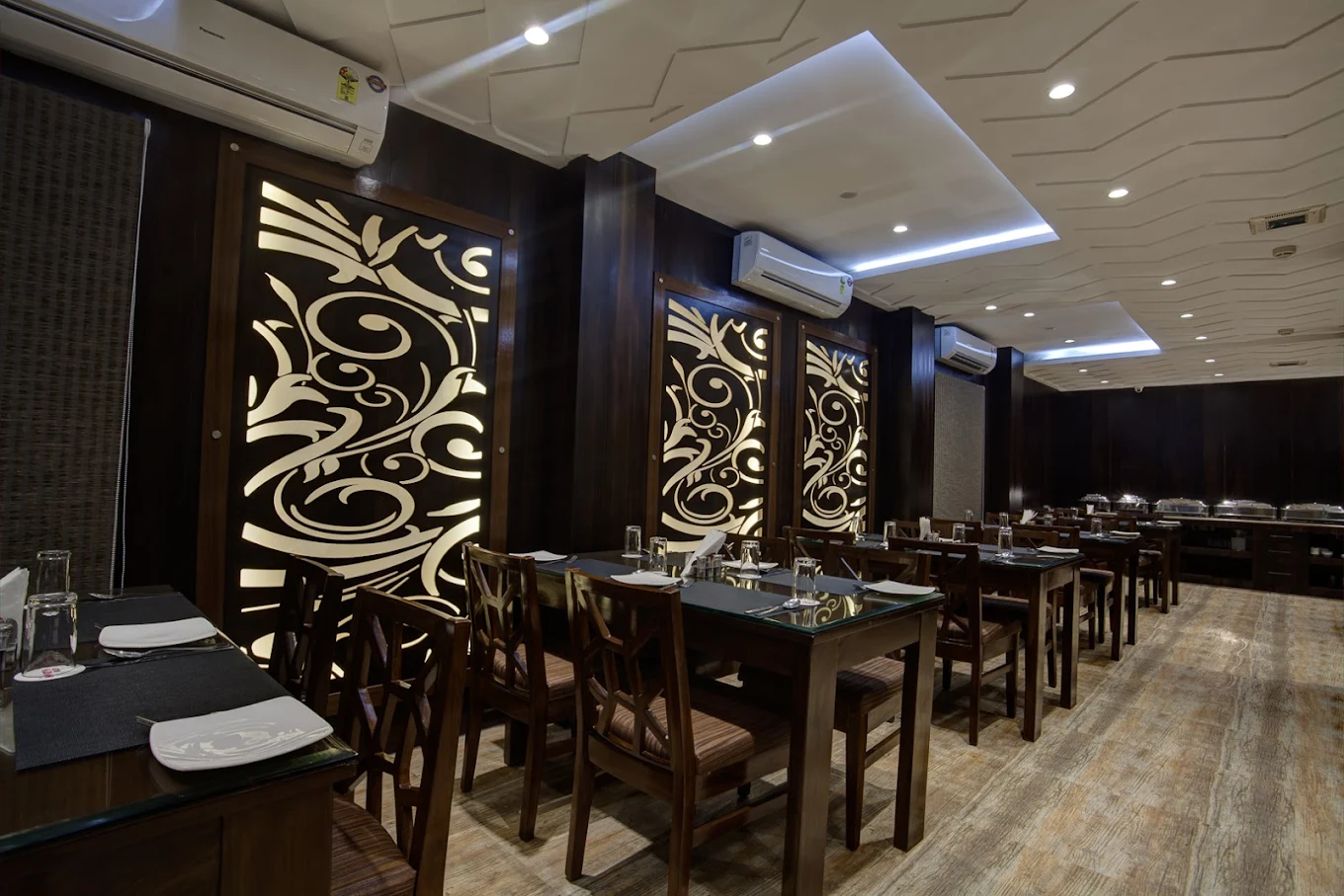 The North Reef dining.webp