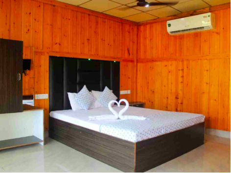 Hotel Heaven Garden - Room.png