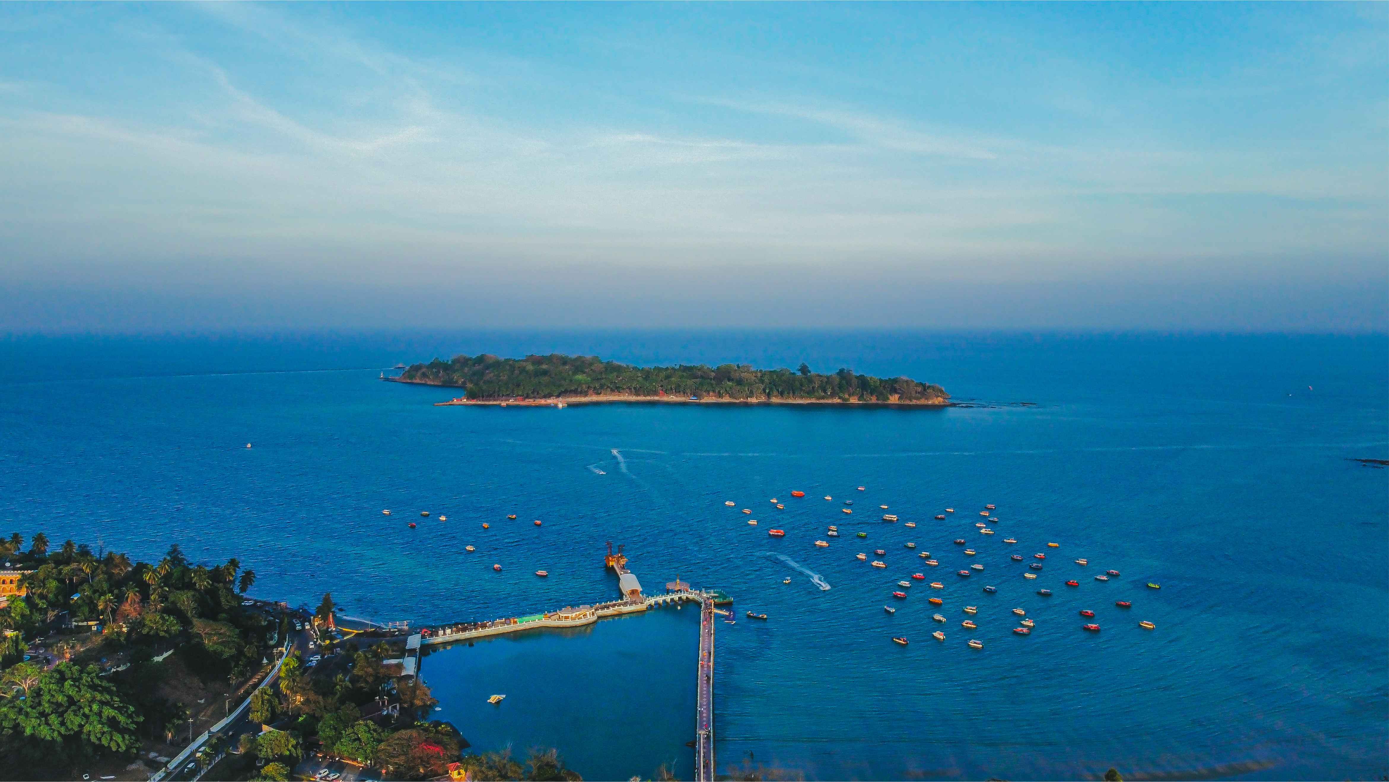 Ross Island_Aerial veiw .jpg