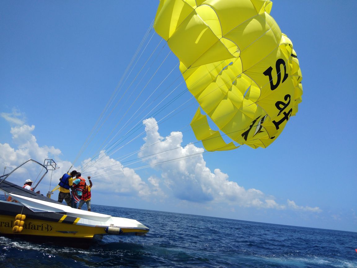 Parasailing at Elephant Beach _2.jpeg