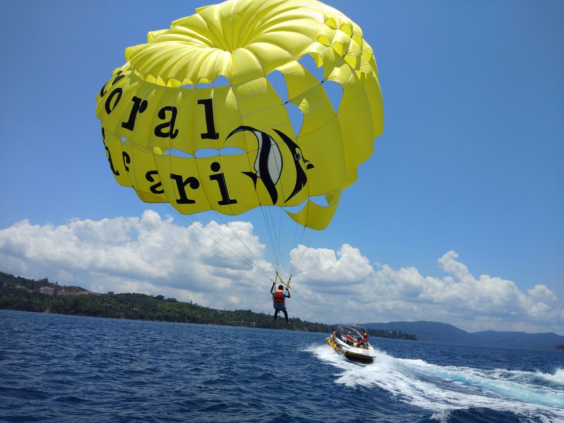 Parasailing at Havelock .jpeg