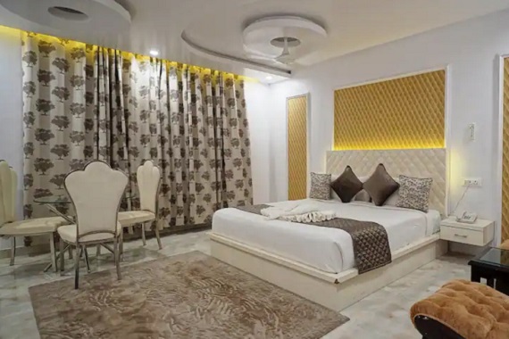 trip-zolo-1701080422228.2.jpg